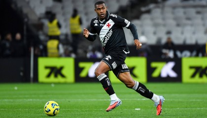 NBA直播-罗马诺：19岁前锋拉扬、24岁门将曼达斯今日接受伯恩茅斯体检